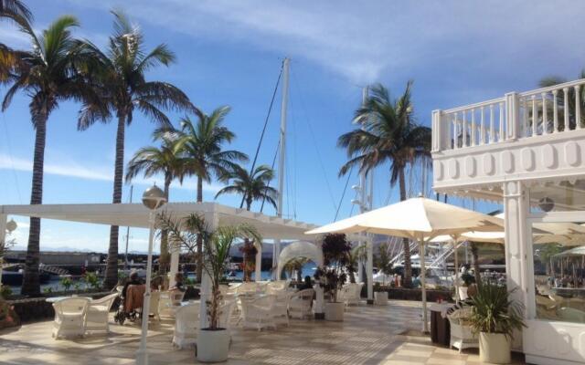 Sama Calero Lvc253701