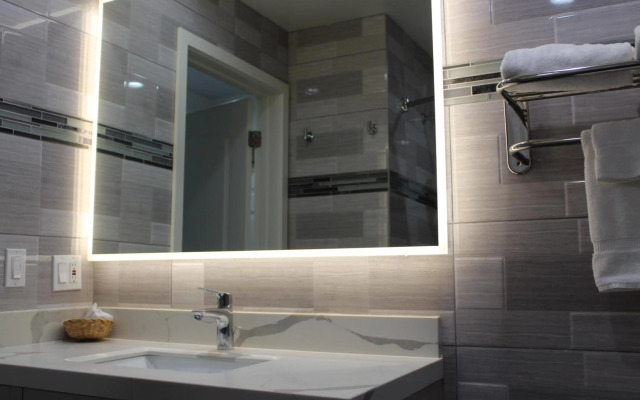 Mirage Inn and Suites