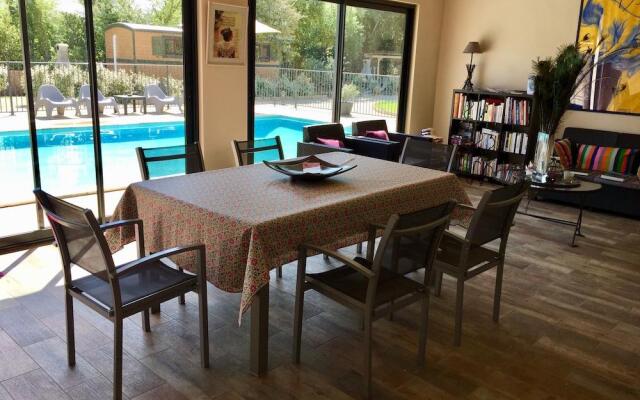 Des roulottes en Provence. Appartement