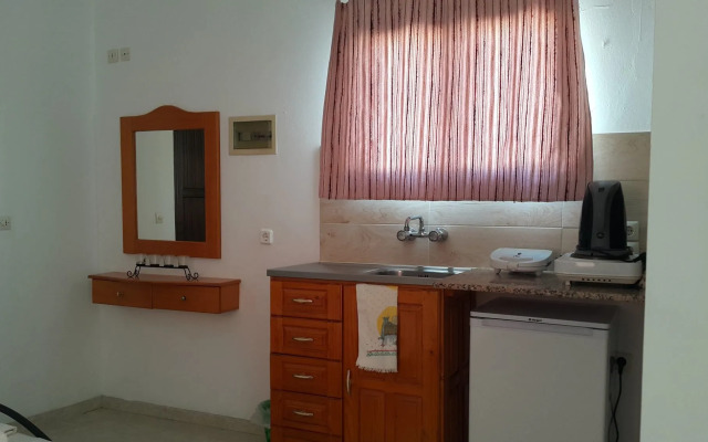 Lindos centre studios