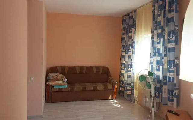 Guest House on Pravoslavnaya 20 B