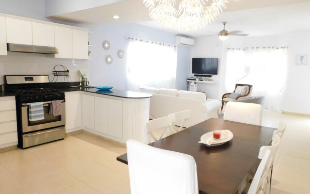 Villa Caracol ideal families