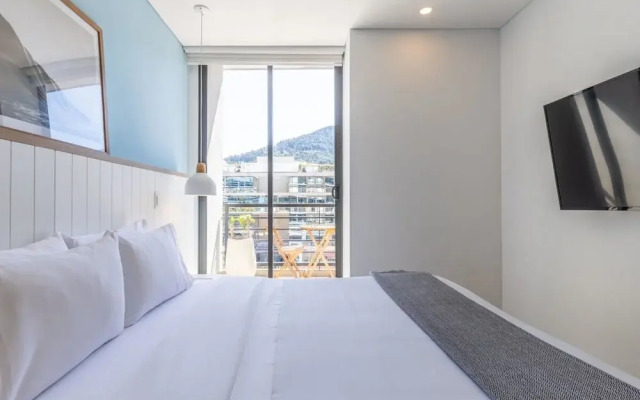 w Stylish 1BR in Chic