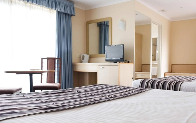 Reef Motor Inn