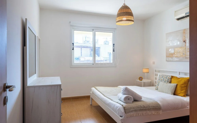 Quint - 2-Bedroom Apt & Pool in Protaras