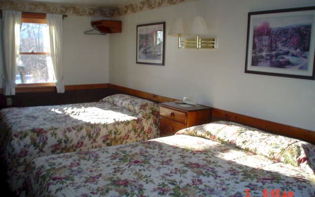 Maple Leaf Motel