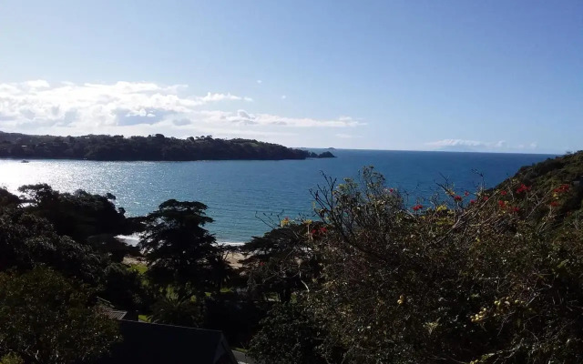 Four Huia (Adults Only)