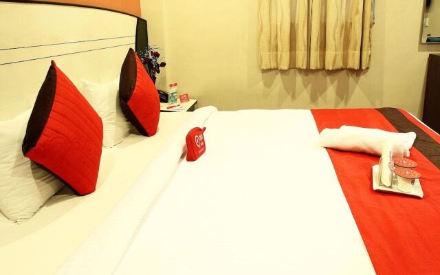 OYO 759 Hotel Rock Star