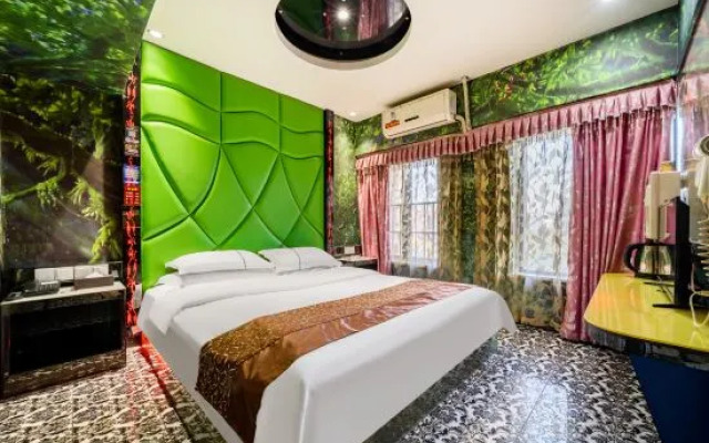 Shanghai Jingshang Exquisite Hotel (Sijing Park Branch)