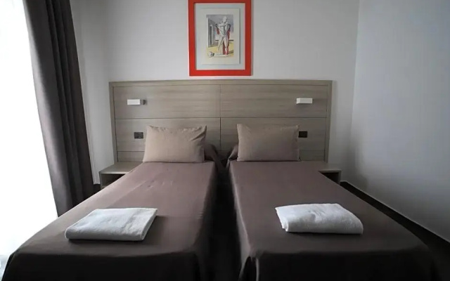 Tiby Hotel