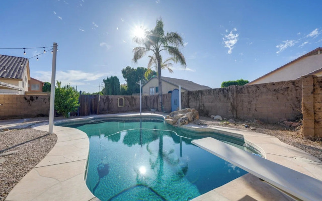 Private Pool & Patio: Spacious Gilbert Getaway!