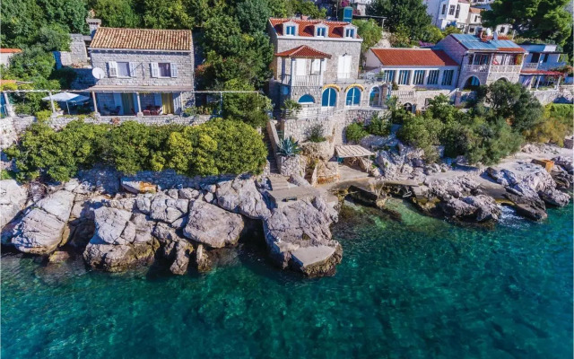 Two-Bedroom Holiday Home in Dubrovnik