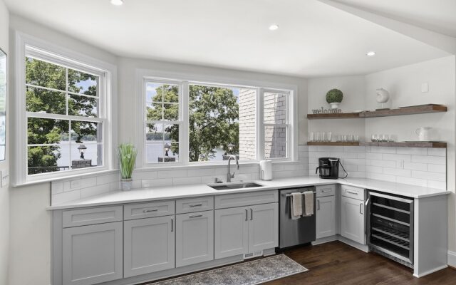 Make a Big Splash in 7BR Lake Norman Home!