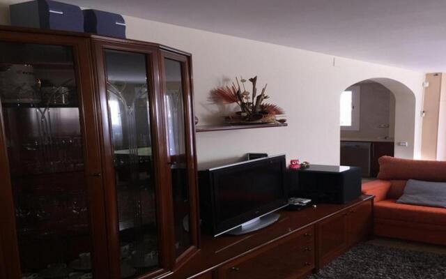 CALIFORNIA HOUSE IN CANYELLES by hlclub HUTB-15940