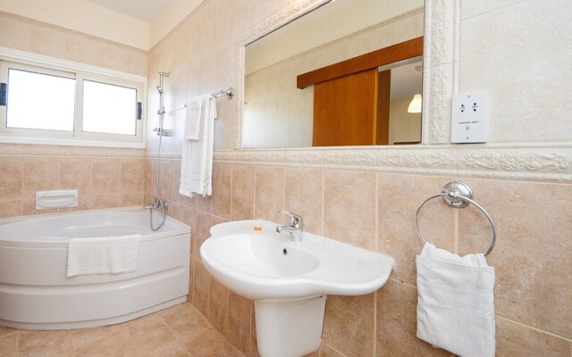 Oceanview Luxury Villa 196