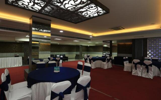 Hotel Hyphen Noida