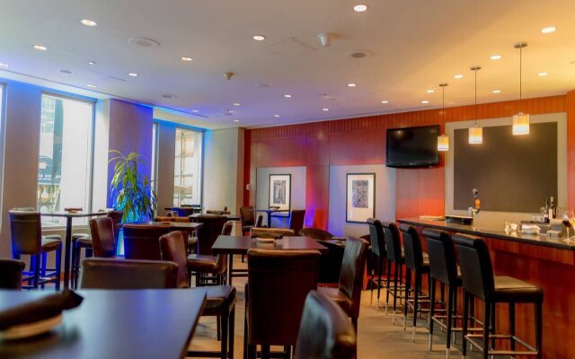 Delta Hotels by Marriott Vancouver Downtown Suites