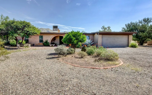 Stylish Tucson Home w/ Patio & Private Pool!