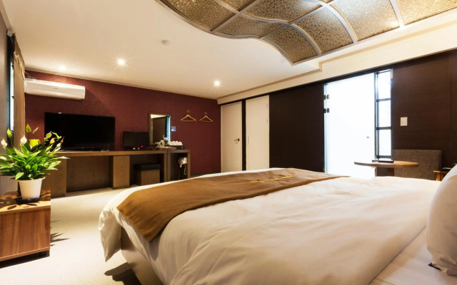 Hotel Leaders