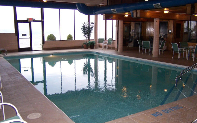 Pinestead Reef Resort