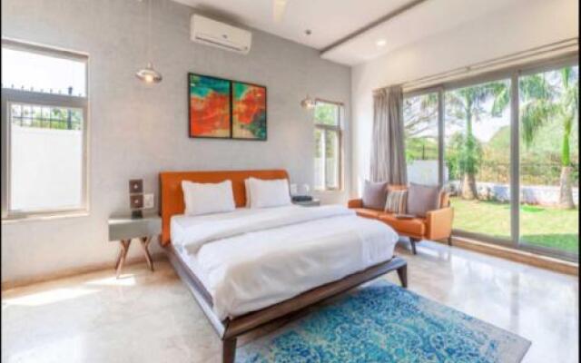 White Pebbles by Vista Rooms