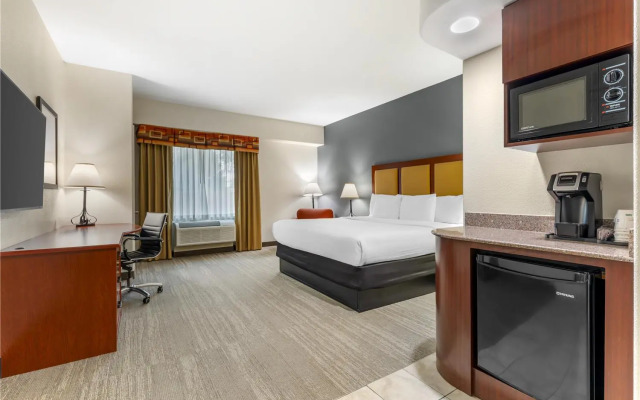 Best Western Plus Waxahachie Inn & Suites