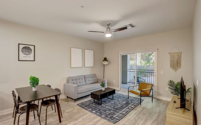 CozySuites at Town Lake