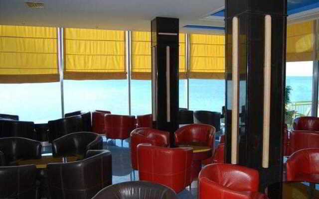 Hotel Liro