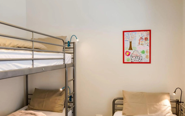 Shanti at Hyams Beach 4pm Check Out Sundays