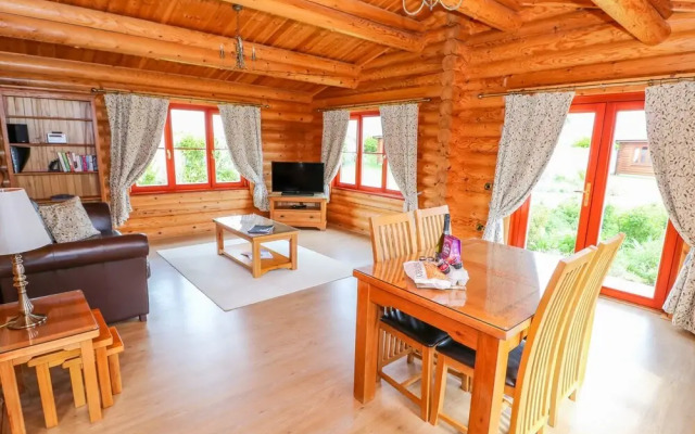 Cedar Lodge