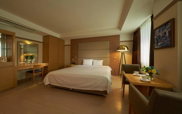 Gyeongju GG Tourist Hotel