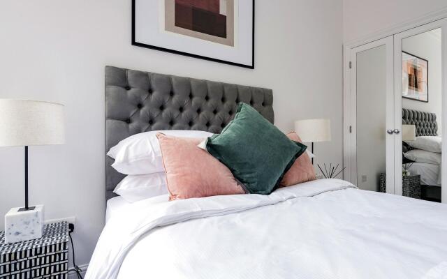 The Ebury Suite Next to Sloane Square