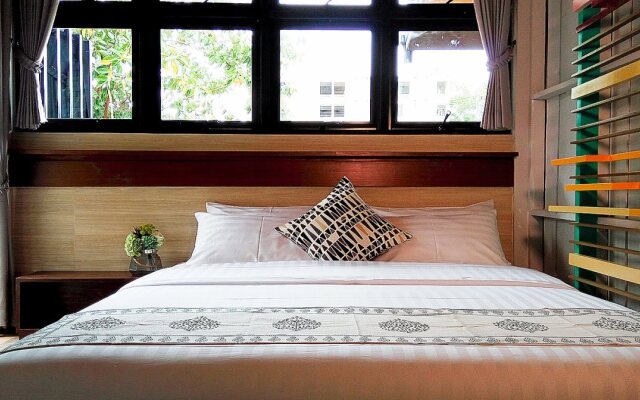 Baan Mai Kradan Hostel Chiang Rai