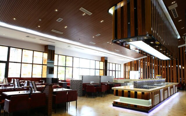 Mingcheng Times Hotel