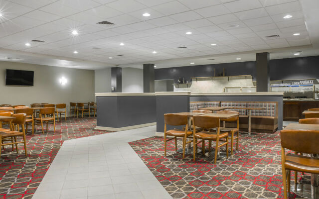 Four Points Sheraton - Lexington