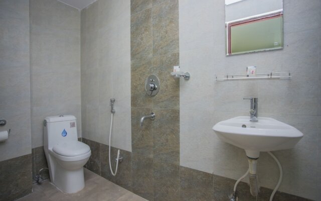 OYO 163 Hotel Arhant Inn