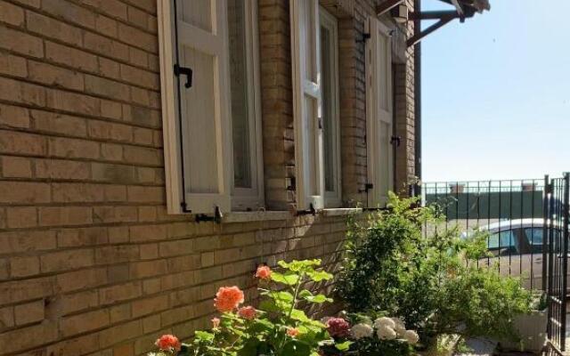 La Casa Di Torre Di Palme