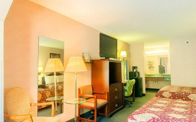 OYO Hotel East Macon I-75