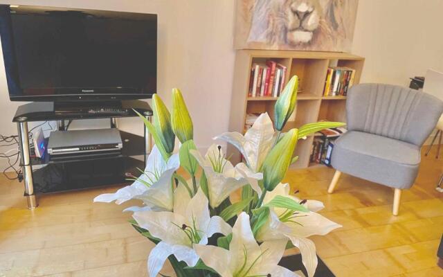 2 Bedroom Luxury Leicester City Centre entire Apartment!
