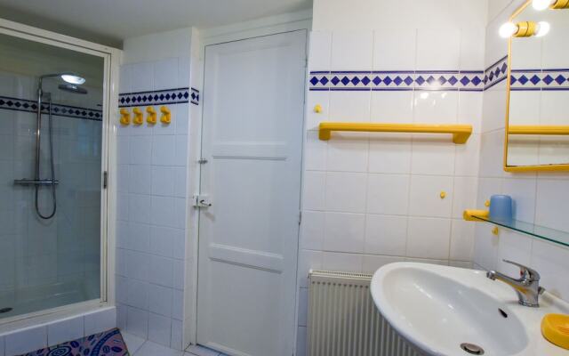 Gorgeous Villa in Anglet With Swimming Pool