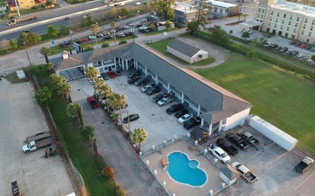 Sunrise Inn & Suites