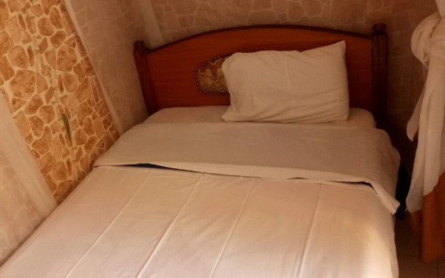 Golden Bay Hotel