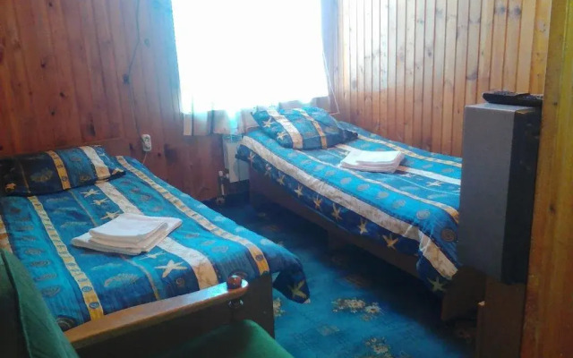 Izumrud Guest House