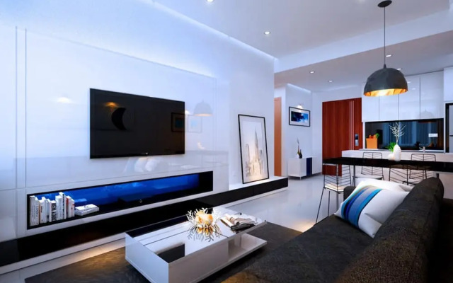 Ami Splendid Infinity Pool