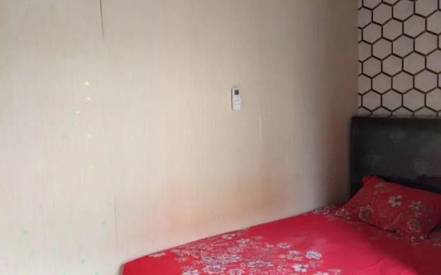 Kost 748 At