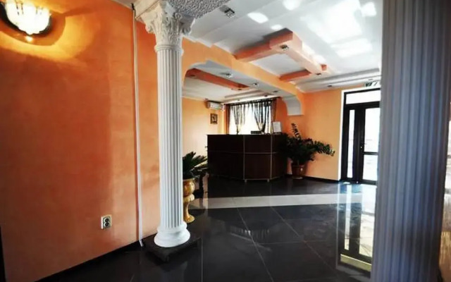 Отель «Леонидас»