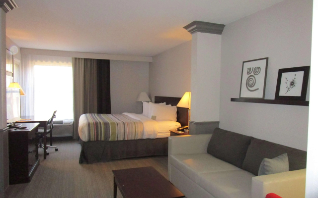 Country Inn & Suites by Radisson, Greenville, NC - фото 4