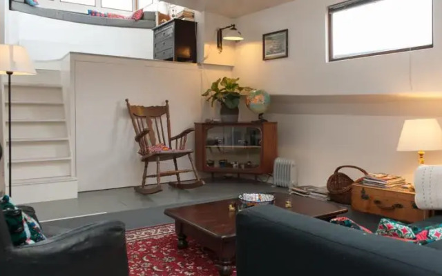 Authentic Houseboat