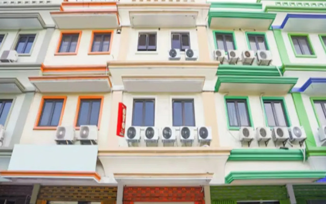 Hotel O Rungkut Near Its Surabaya Formerly Ace Business Hotel