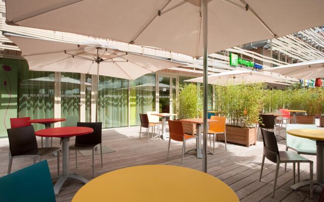 Holiday Inn Express Paris-Canal de la Villette, an IHG Hotel